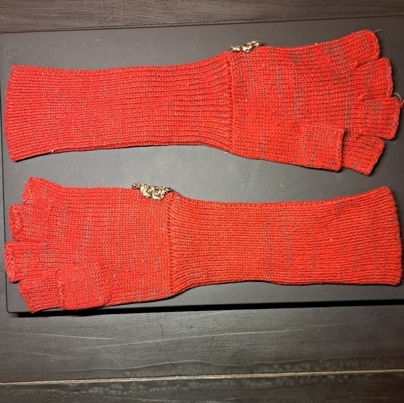 Lucky Brand Fingerless Gloves - Picture 2 of 5